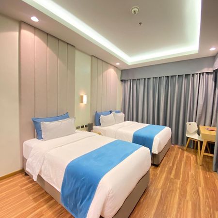 Bravo Tanauan Hotel Екстериор снимка