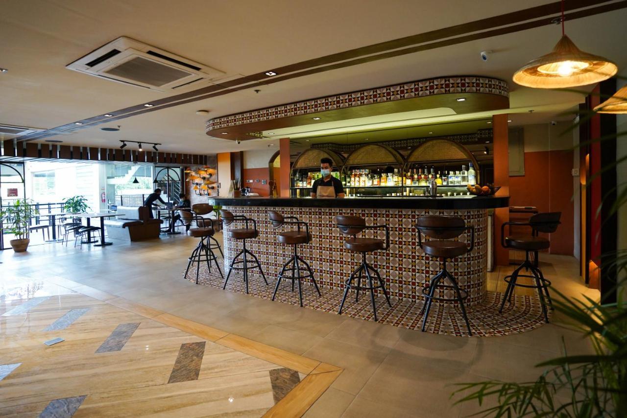 Bravo Tanauan Hotel Екстериор снимка