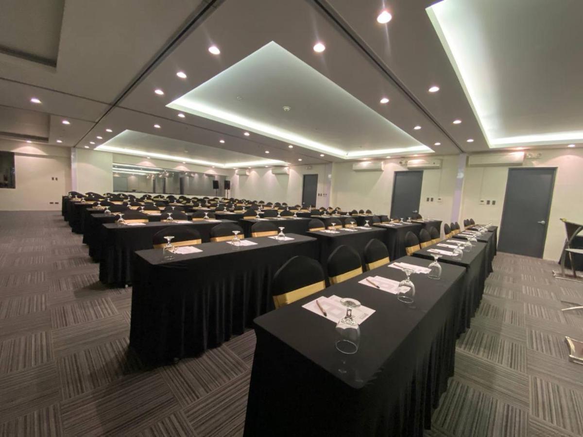 Bravo Tanauan Hotel Екстериор снимка