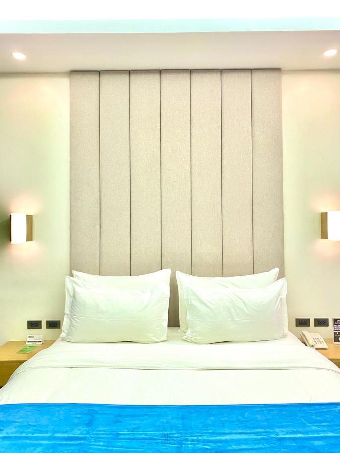 Bravo Tanauan Hotel Екстериор снимка