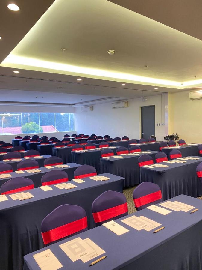Bravo Tanauan Hotel Екстериор снимка